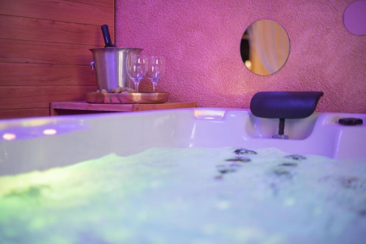 Wellness Studio D'Or - Exclusive New Apartment With Whirlpool, Sauna, Sunny Terrace, Private Parking 波雷奇 外观 照片