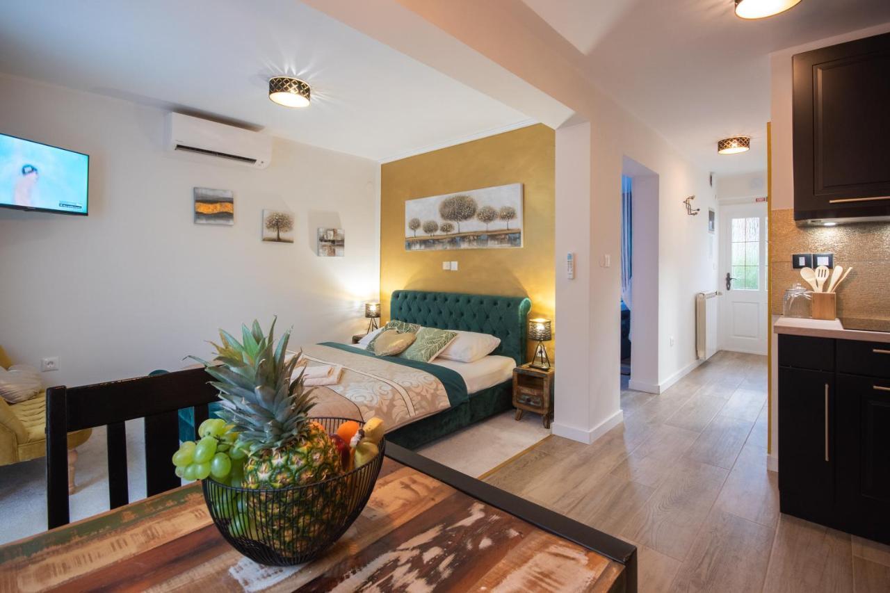 Wellness Studio D'Or - Exclusive New Apartment With Whirlpool, Sauna, Sunny Terrace, Private Parking 波雷奇 外观 照片