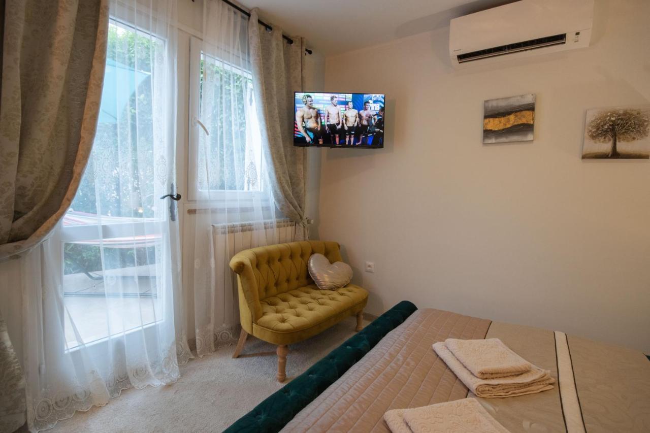 Wellness Studio D'Or - Exclusive New Apartment With Whirlpool, Sauna, Sunny Terrace, Private Parking 波雷奇 外观 照片